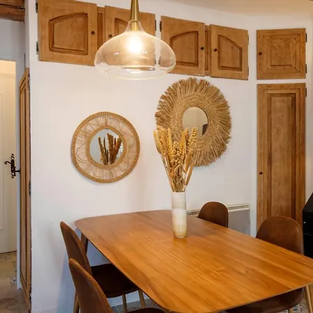 דירה 06m - Old Beautiful Duplex Terrace With Sea View *