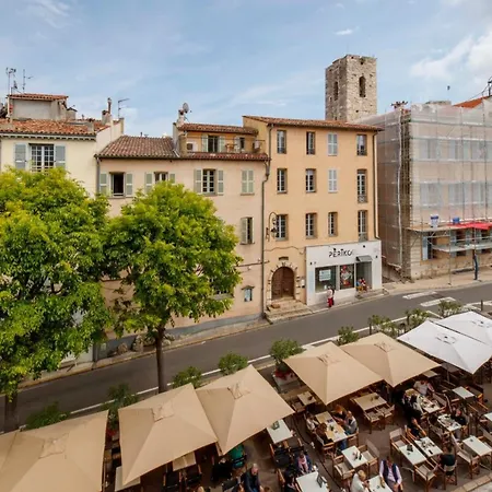 06m - Old Beautiful Duplex Terrace With Sea View Antibes