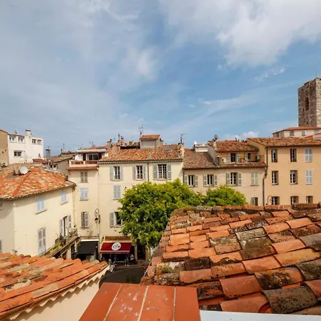 06m - Old Beautiful Duplex Terrace With Sea View Antibes