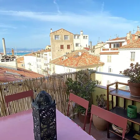 06m - Old Beautiful Duplex Terrace With Sea View Apartment *