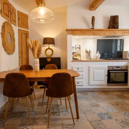06m - Old Beautiful Duplex Terrace With Sea View Apartment Antibes