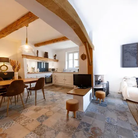 06m - Old Beautiful Duplex Terrace With Sea View * Antibes